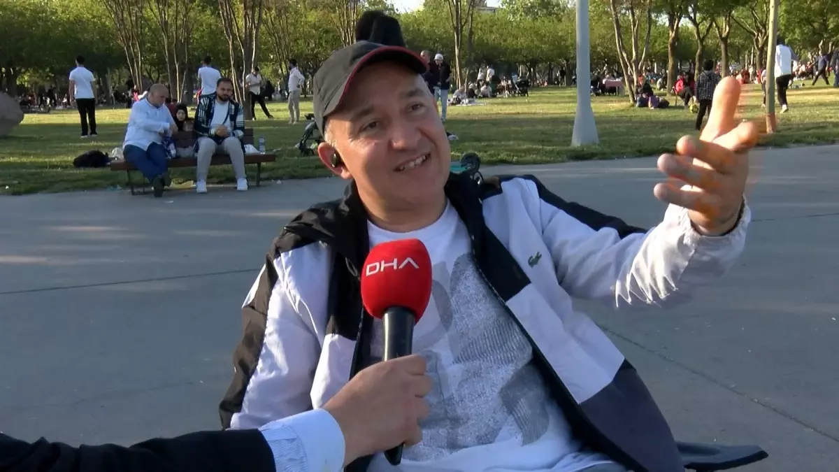 Avcılar'da Güzel Havada Park ve Plaj Kalabalığı