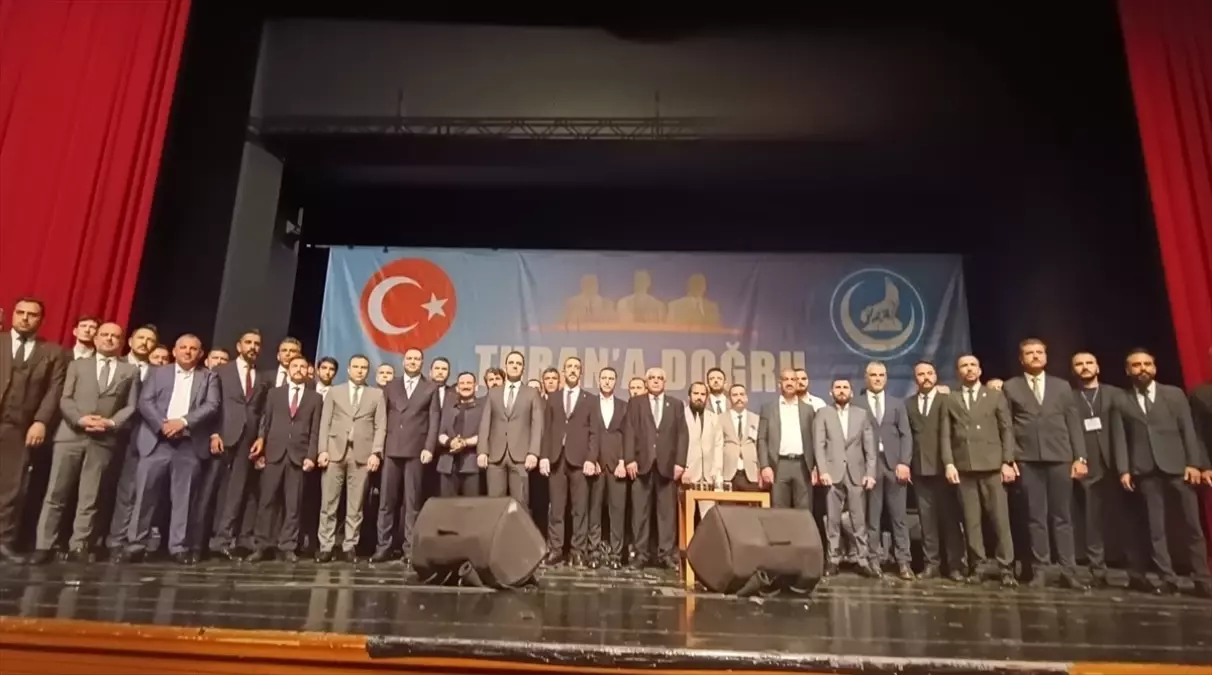 Bursa'da Ülkü Ocakları'ndan Konser