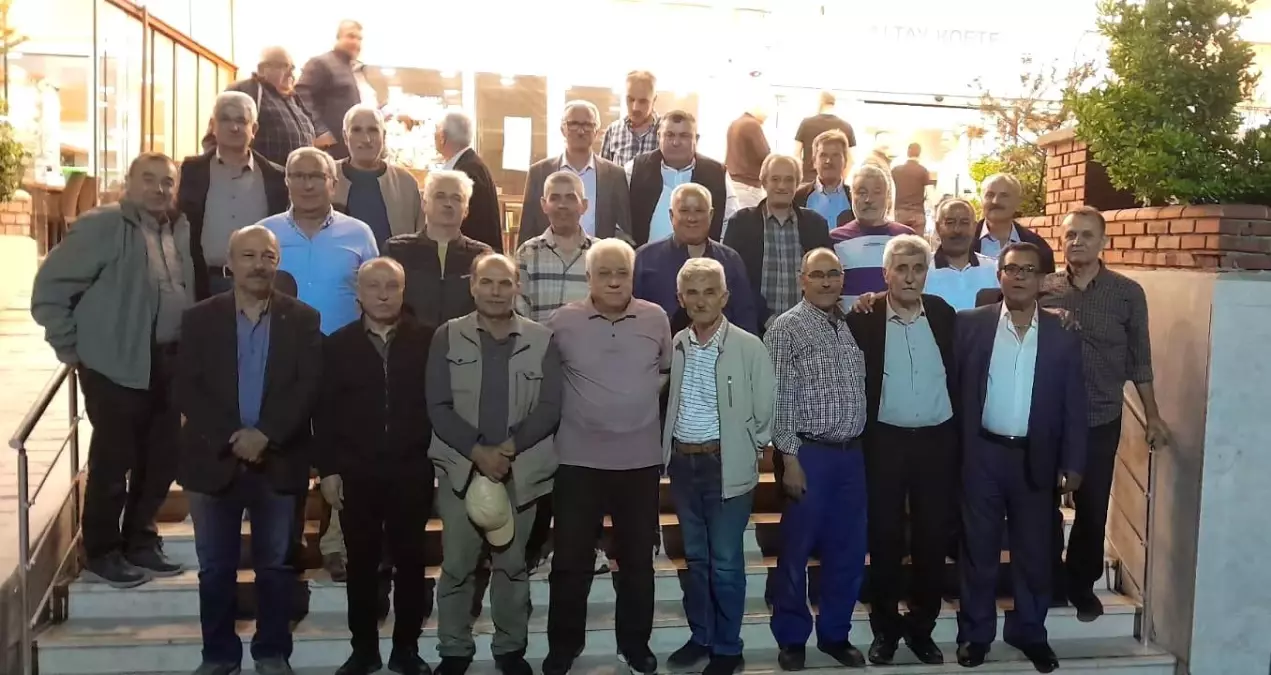 Emekli İşçiler Geleneksel Buluşmasını Yapıyor