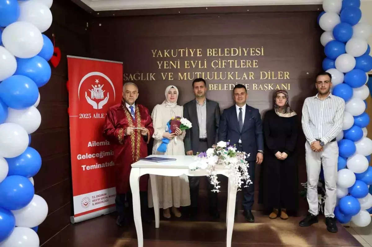 Erzurum'da 2025 Aile Yılı Kutlaması: 50 Çift Nikahlandı