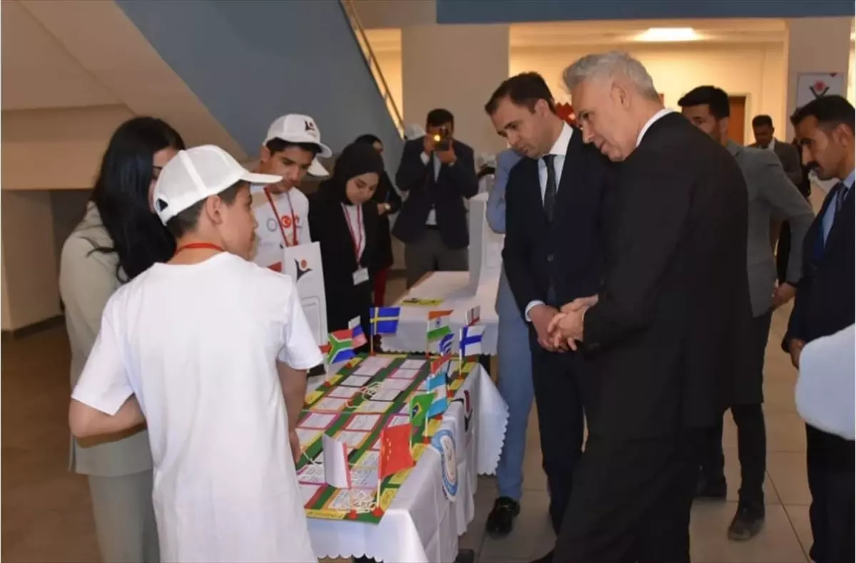 Yüksekova'da TÜBİTAK Bilim Fuarı