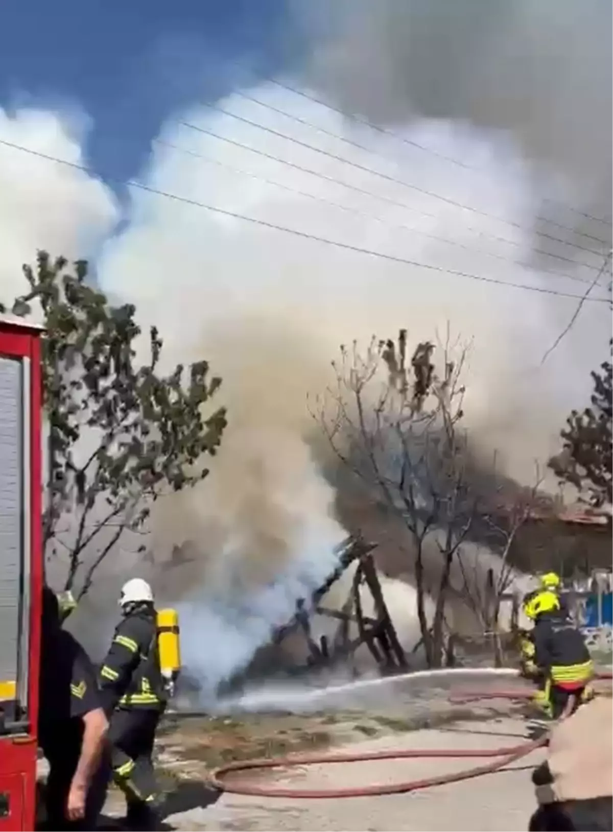 Bolu'da Yabancıların Evi Yangında Kullanılamaz Hale Geldi