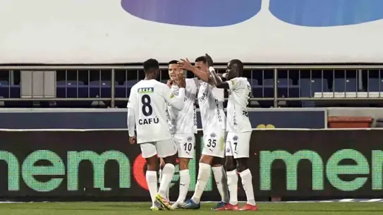 Kasımpaşa, Trabzonspor'u 1-0 Önde Bitirdi