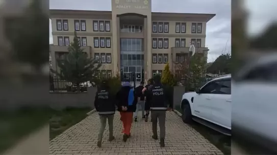 Bitlis'te Otobüste 3.7 Kilo Uyuşturucu Ele Geçirildi