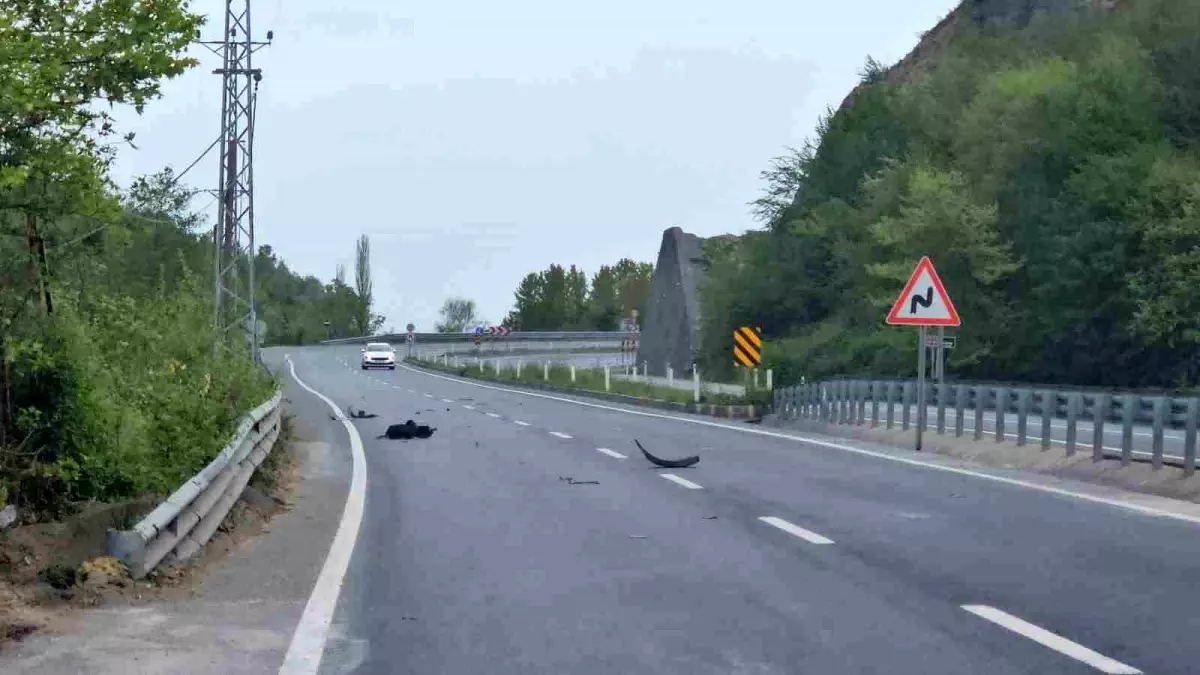 Zonguldak'ta Tır Lastiği Patladı