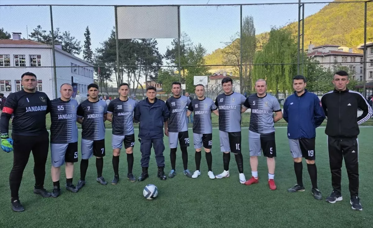 Dikmen'de Bahar Futbol Turnuvası Başladı