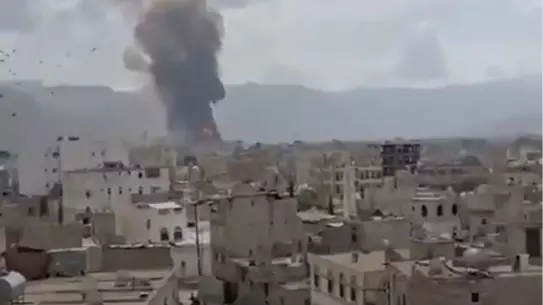 İsrail Savaş Uçakları Yemen'e Saldırdı