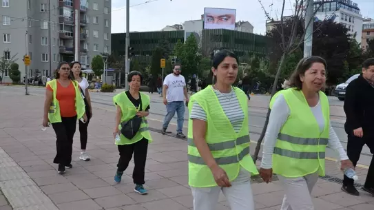 Kadın İşçiler Haksızlığa Karşı Yürüyüşte