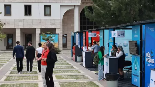 Mersin'de Gençlik Festivali UFEST Başladı