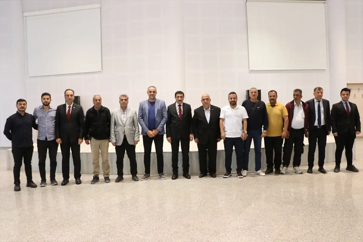 Kilis 7 Aralık Üniversitesi Rektörü Akman, basın mensuplarıyla bir araya geldi