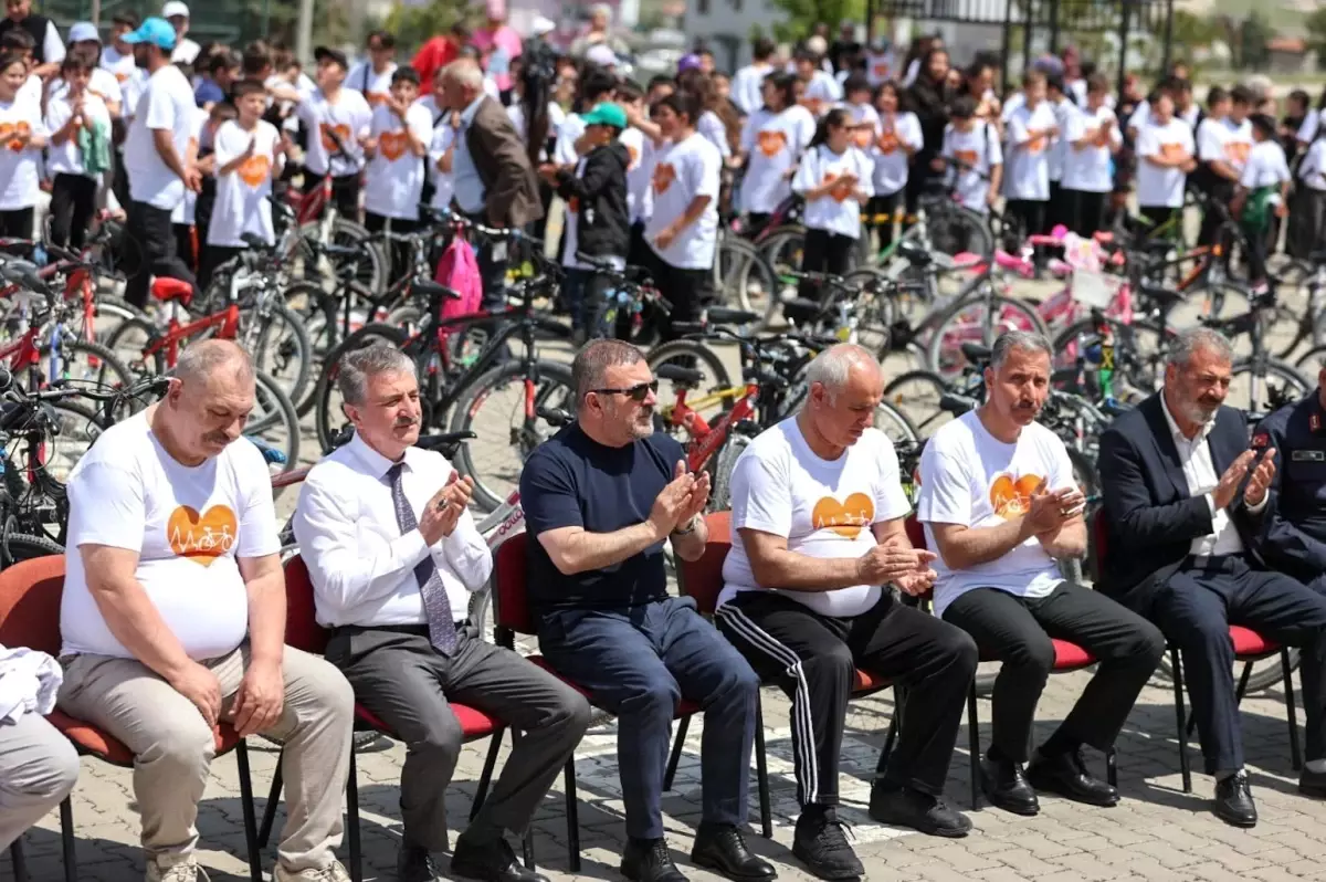 Sincan'da pedallar sağlık için çevrildi