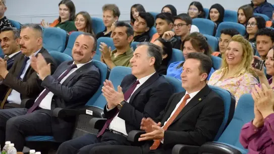 İZDSO'dan Turgutlu'ya Klasik Müzik Konseri
