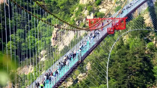 Çin'de İşçi Bayramı Tatilinde 314 Milyon Seyahat
