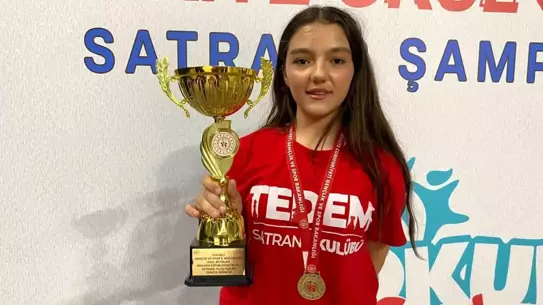 Okul Sporları Türkiye Satranç Şampiyonası'nda ödüller sahiplerini buldu