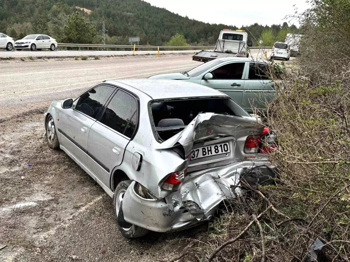 Kastamonu'da Trafik Kazası: 4 Yaralı