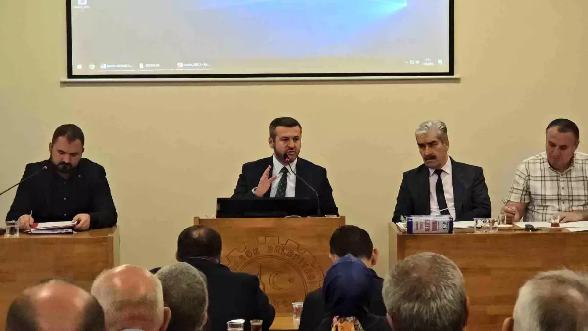 Karabük Belediye Başkanı Çetinkaya'dan Emeklilerin Ulaşım Hakkına Açıklama