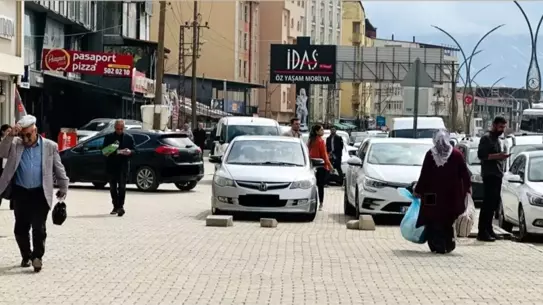 Yüksekova'da Park Sorunu Artıyor