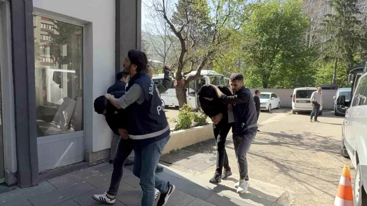 Tokat-Sivas'ta Çalıntı Araç Operasyonu