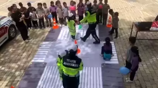 Adıyaman'da Öğrencilere Trafik Eğitimi