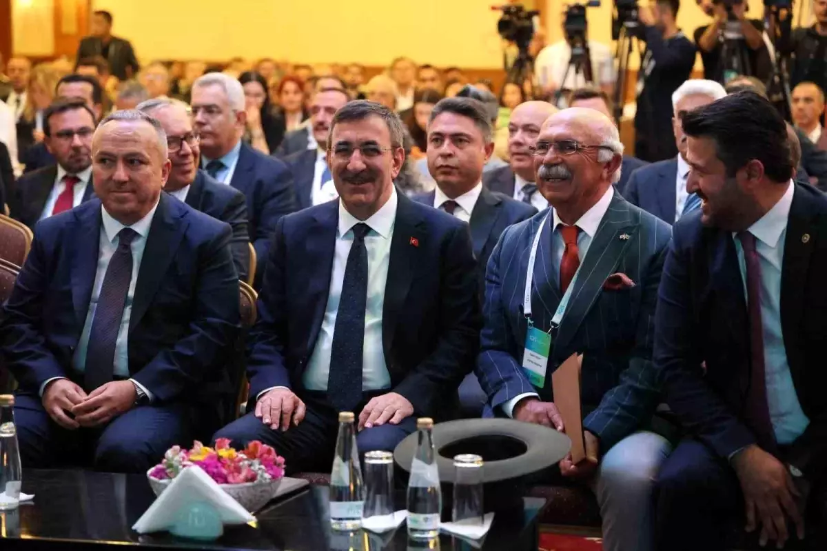 Jeotermal Enerji Zirvesi'nde Cari Açık Vurgusu