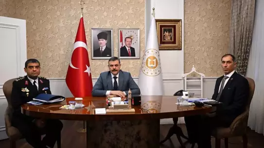 Vali Çiftçi, Bakan Yerlikaya ile Toplantıda Bulundu