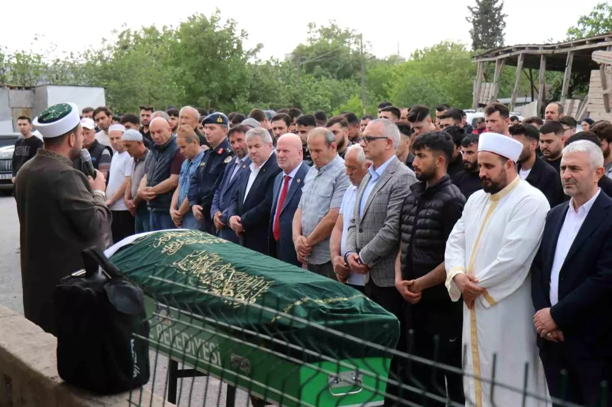 Beton Mikseriyle Çarpışan Genç Kadın Hayatını Kaybetti