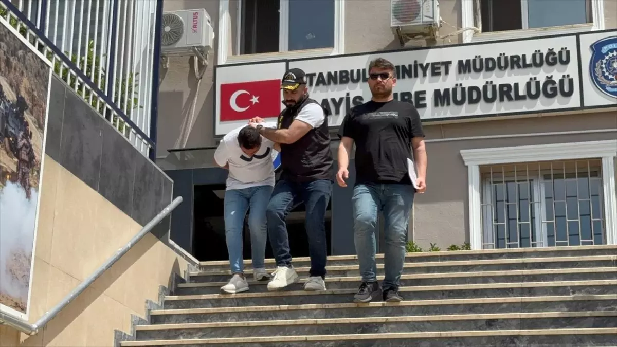 Bayrampaşa'da Dolandırıcılık Çetesi Çökertildi