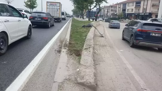 İnegöl'de Kaza: Sürücü Yaralı