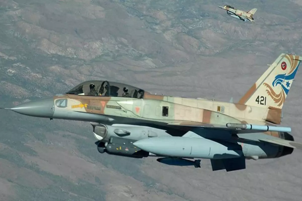 İsrail savaş uçağının hedefi şaştı, yanlışlıkla kendi ülkesini bombaladı
