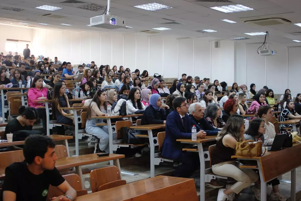 Bağımlılıkla Mücadele Etkinliği Adana'da Gerçekleşti