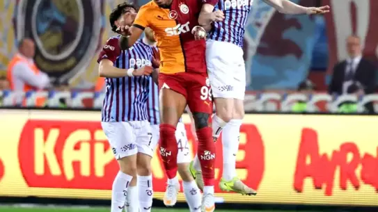Galatasaray, Trabzonspor'u 2-0 Mağlup Etti