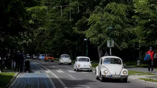 Klasik Otomobil Tutkunları Saraybosna'da Buluştu