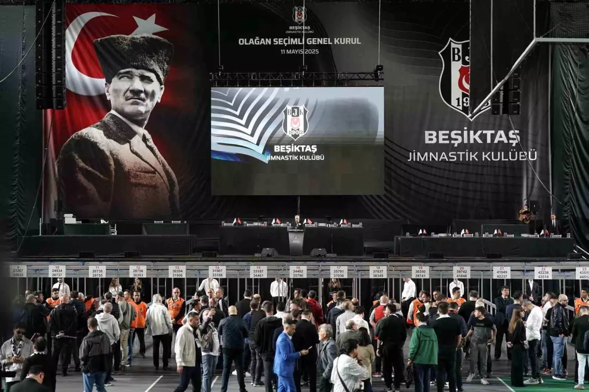 Beşiktaş'ta Başkanlığı Belirleyen Seçim Başladı