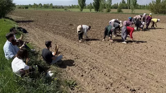 Öğrencilerden Anneler Günü Sürprizi