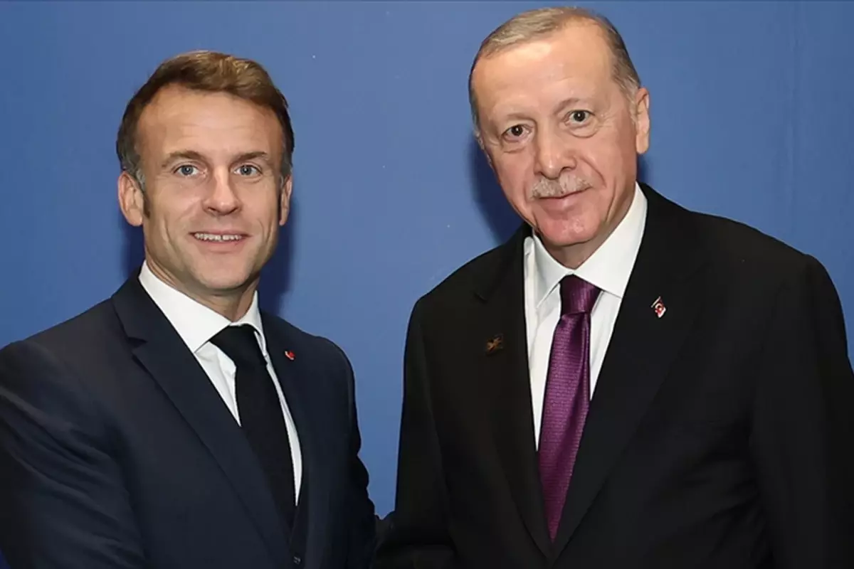Cumhurbaşkanı Erdoğan, Macron ile telefonda görüştü
