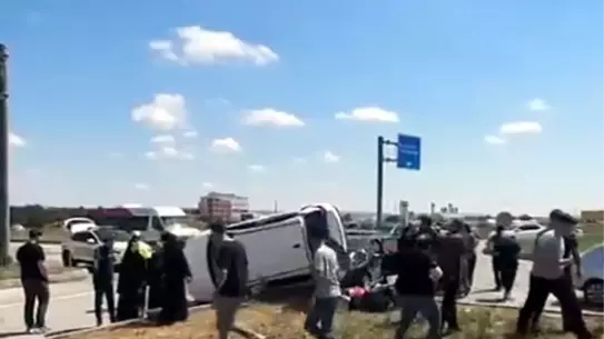 Edirne'de Kavşak Kazası: 5 Yaralı
