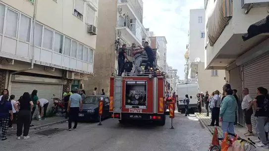 Antalya'da Apartman Yangını
