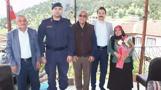 Göynücek Kaymakamı Demirgül'den şehit annelerine ziyaret