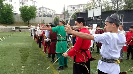 Kütahya'da Geleneksel Okçuluk Müsabakaları