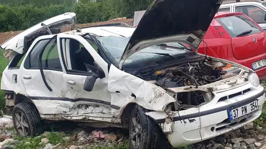 Kastamonu'da Trafik Kazası: 2 Yaralı