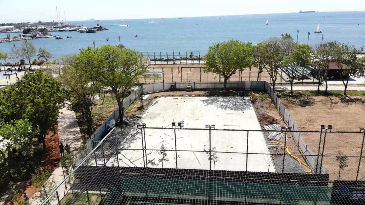 Kalamış Parkı'nda Betonlaşma Tepkileri: Doğaseverler Nöbette