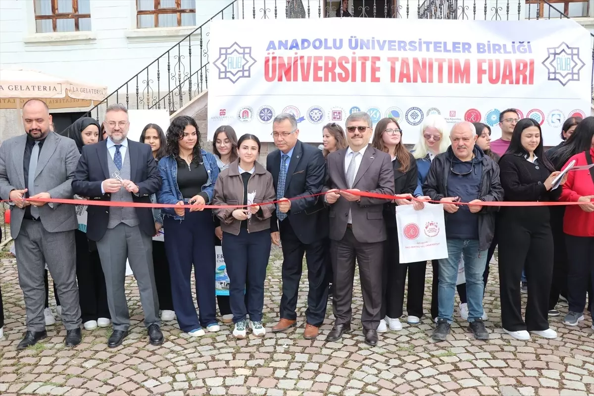 Yozgat'ta Üniversite Tanıtım Fuarı