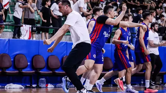 Bahçeşehir Koleji U16 Türkiye Şampiyonu