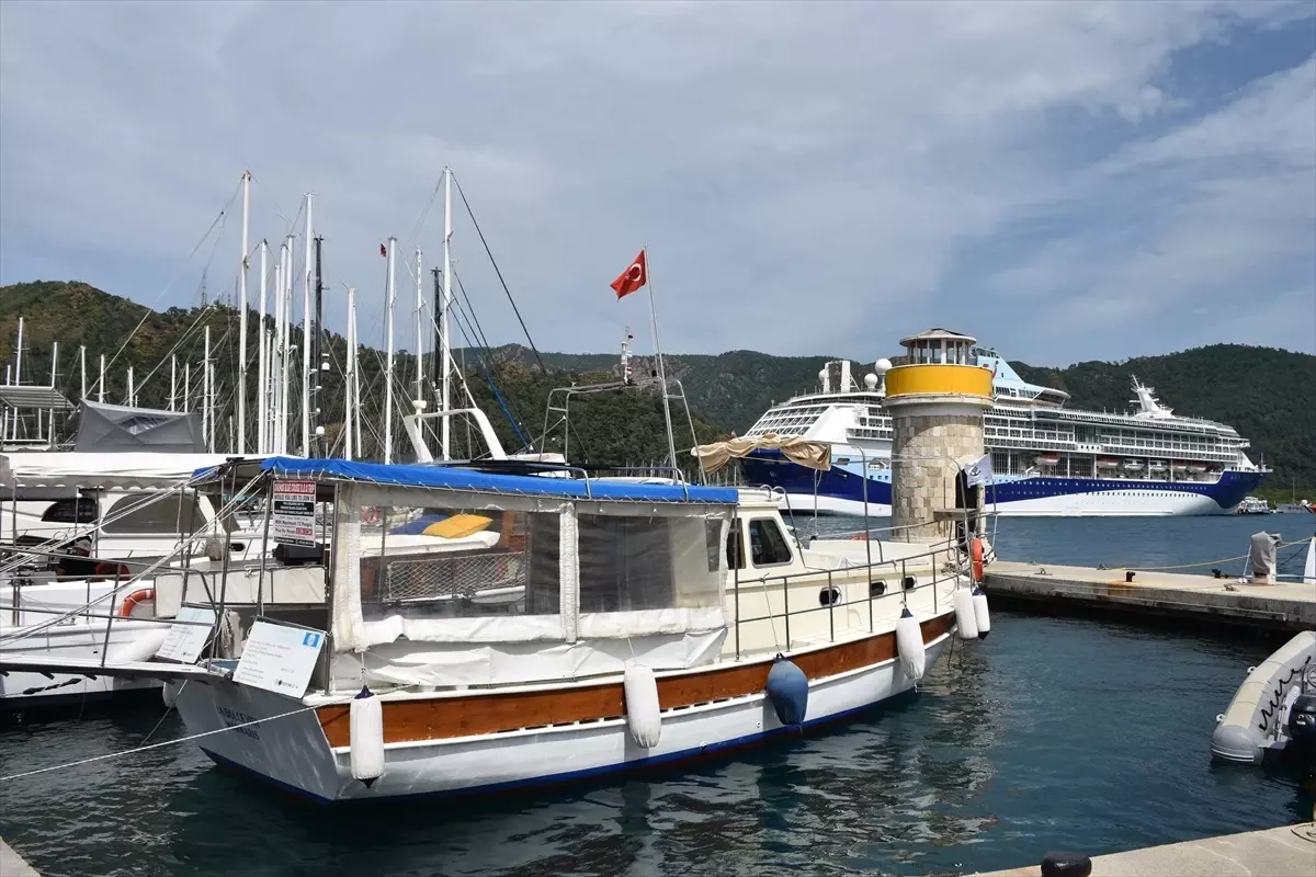Marmaris'e Gelen Kruvaziyer Turistleri Ağırladı