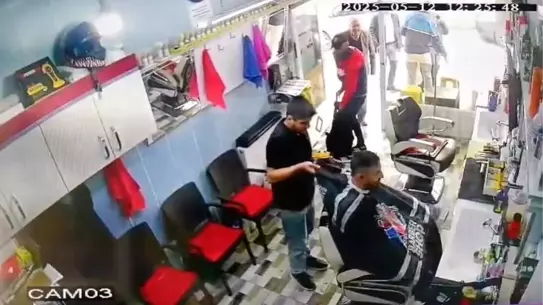 Berberdeki Deprem Panik Anları