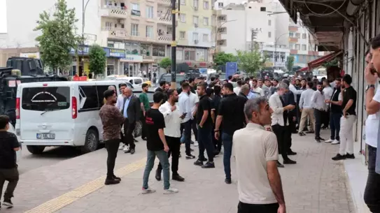 Cizre'de Bıçaklı Kavga: 2 Yaralı