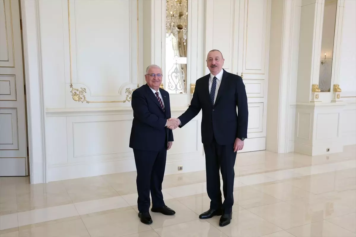 Azerbaycan Cumhurbaşkanı Aliyev, Milli Savunma Bakanı Güler'i kabul etti
