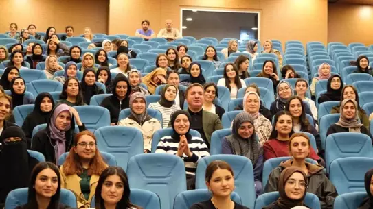 Vali Aydoğdu Öğrencilerle Bir Araya Geldi