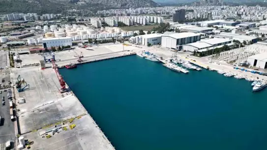 Antalya Serbest Bölgesi'nde Ticaret Hacmi Artıyor