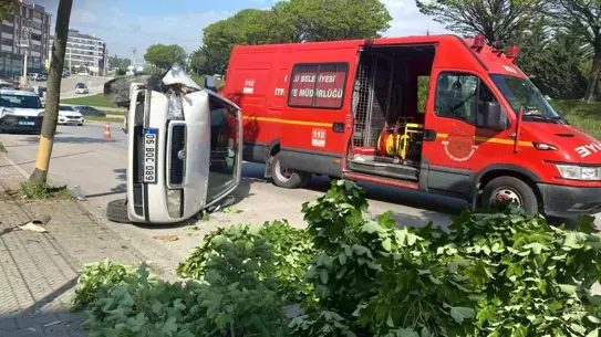Bolu'da Kaza: Otomobil Devrildi, Sürücü Yaralandı